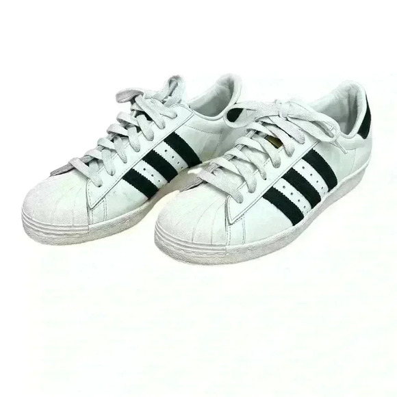 Adidas Superstar Men's White with Classic Black  Stripes Sneakers - Picture 1 of 8